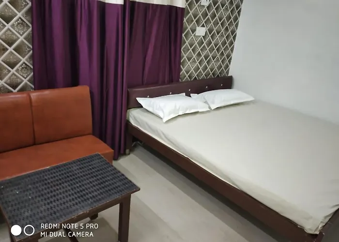 New Hotel Yatri Niwas