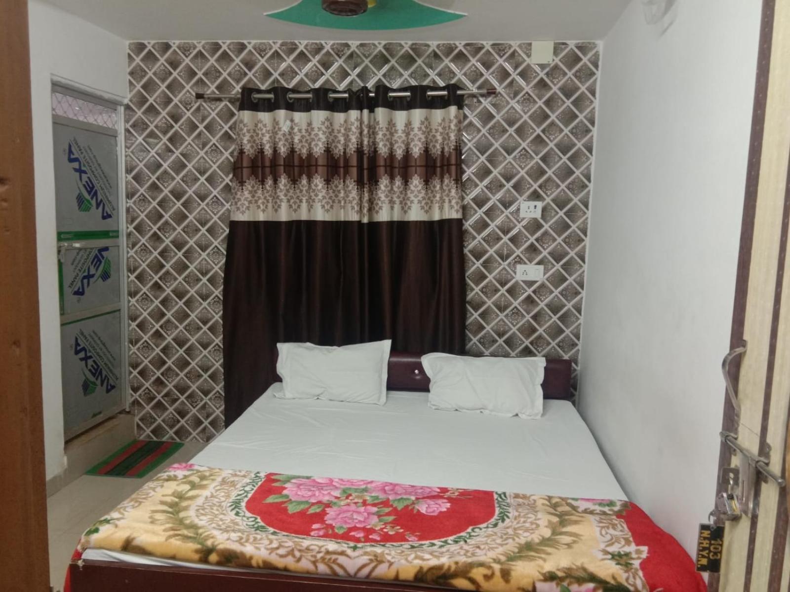 New Yatri Niwas 5* Varanasi